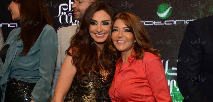 سميرة سعيد تحتفل مع أنغام بألبومها " أحلام بريئة"